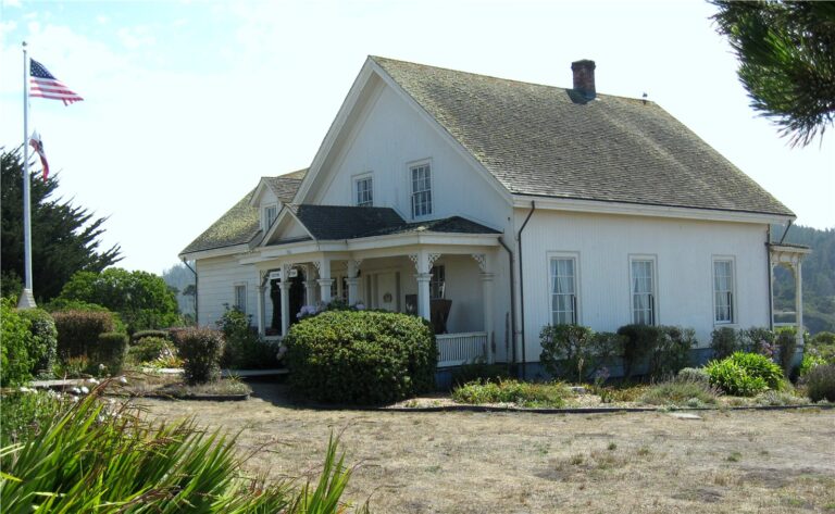 Ford_house_Mendocino_California